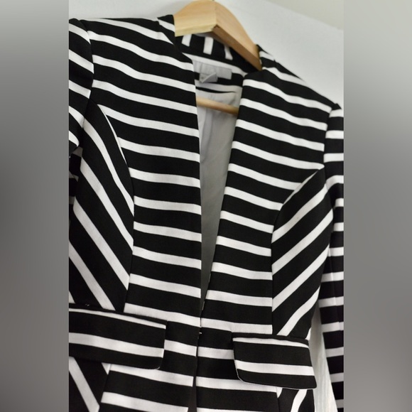 Black & White Striped Blazer - Picture 2 of 5
